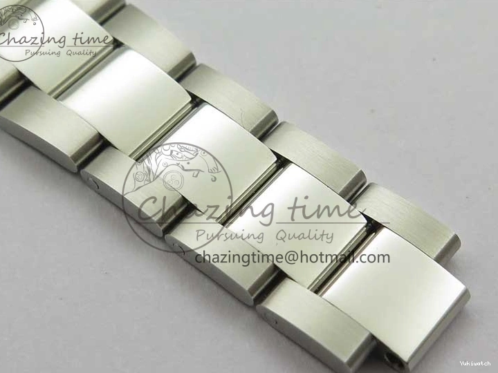 SS SS to Blue 9001 AIF on Bracelet A23J 326934 Sky-Dweller Dial 0201